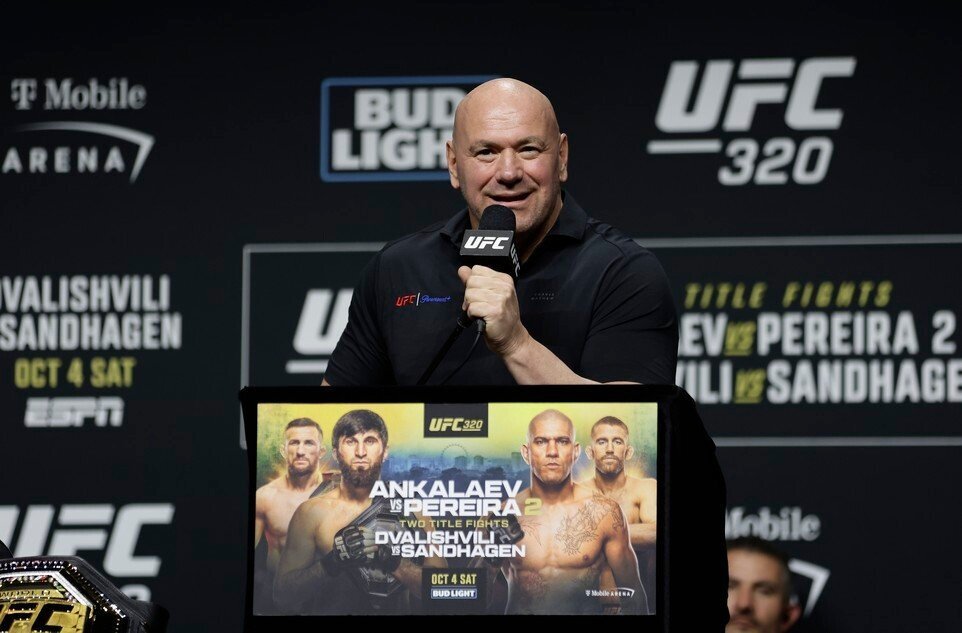 «Мне плевать». Дана Уайт заявил, что турнир UFC у Белого дома состоится при любой погоде «Мне плевать». Дана Уайт заявил, что турнир UFC у Белого дома состоится при любой погоде