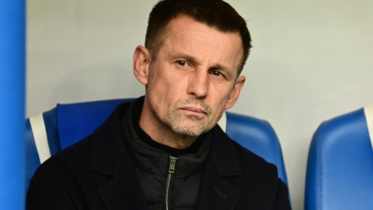 Семак ответил на обвинения ван дер Варта в допинге на Евро-2008 Семак ответил на обвинения ван дер Варта в допинге на Евро-2008