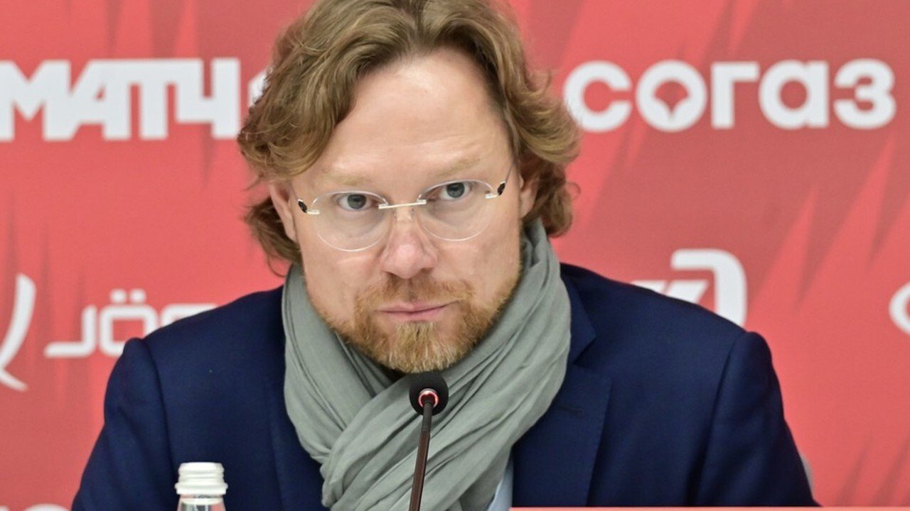 Карпин, Карасёв и Филимонов сыграют самих себя в фильме о футболе Карпин, Карасёв и Филимонов сыграют самих себя в фильме о футболе